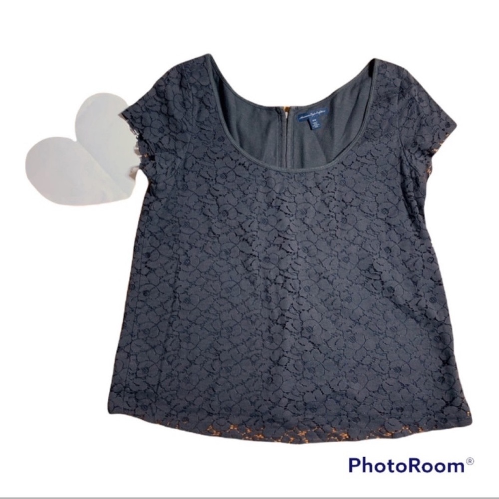 American Eagle Outfitters gray lace overlay swing top